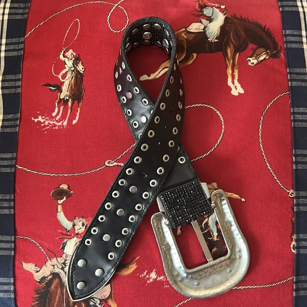 Glitzy Western Belt Choker - Picture 4 of 7